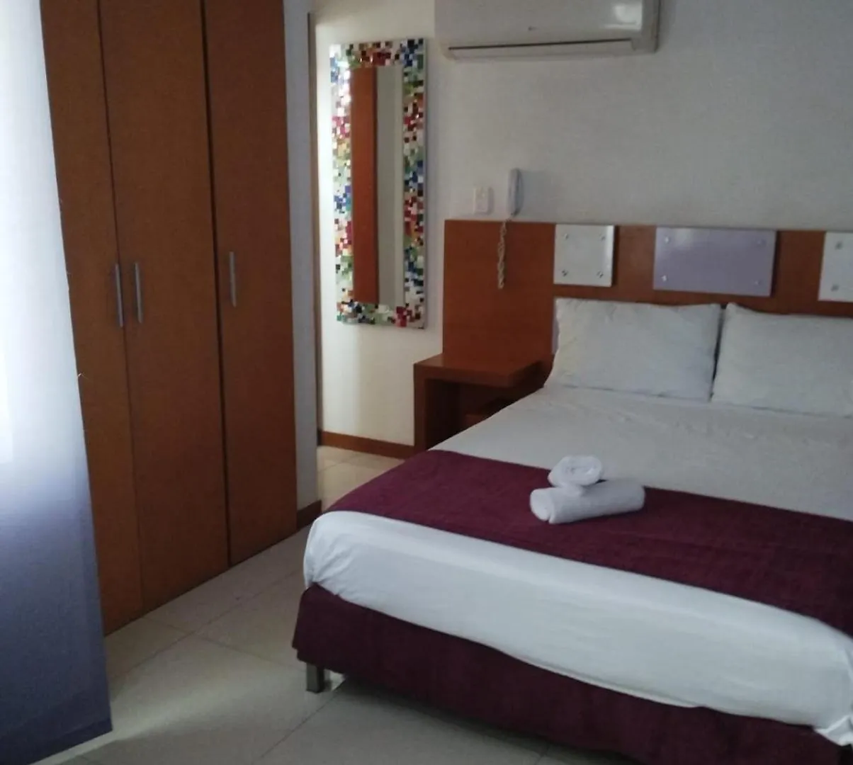 Hotel San Antonio Plaza Cali 4*,